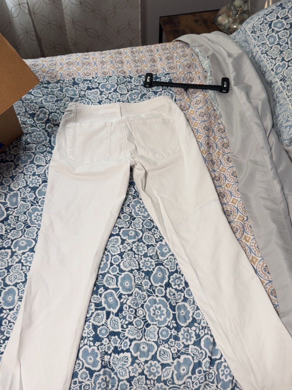 LOFT White Straight-Leg Pants